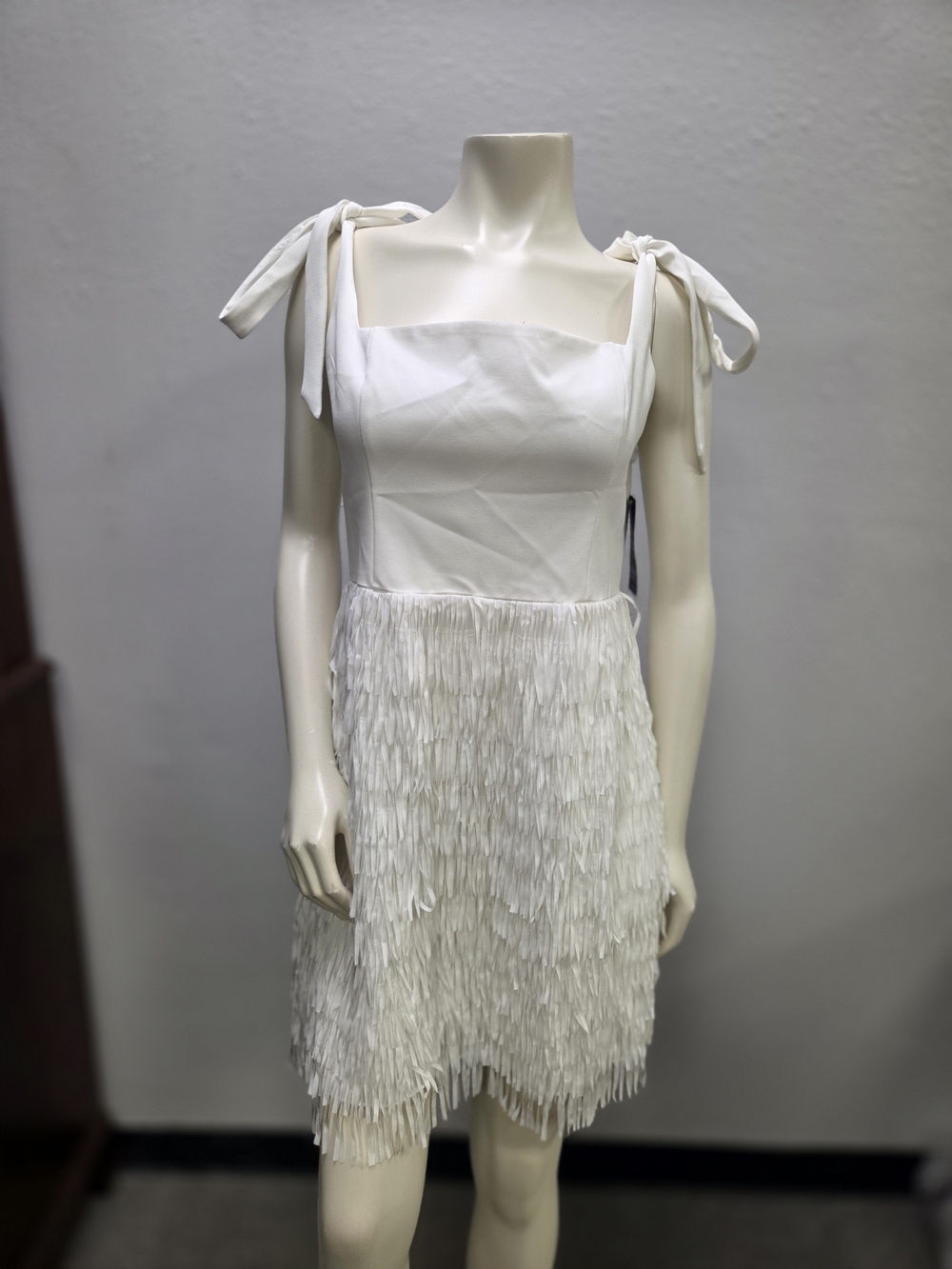 Aidan Mattox White Tie-Shoulder Fringe Mini Dress